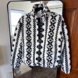 Target All in Motion Cozy Black & White Patterned Sherpa Pullover Jacket